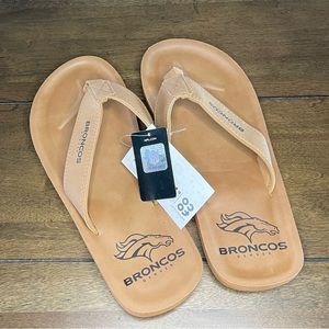 Denver Broncos Flip Flops, Men’s FOCO